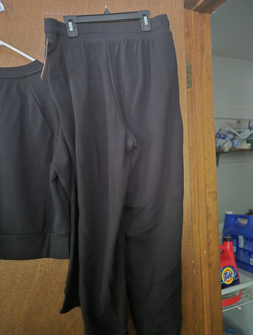 Womans Sweatsuit - Picture 3 of 5